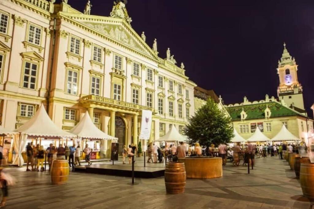 Апартаменты Boutique Flat In Old Town Братислава Экстерьер фото