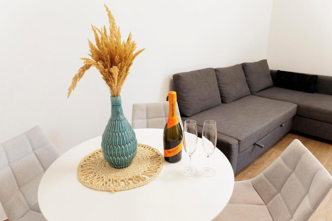 Апартаменты Boutique Flat In Old Town Братислава Экстерьер фото